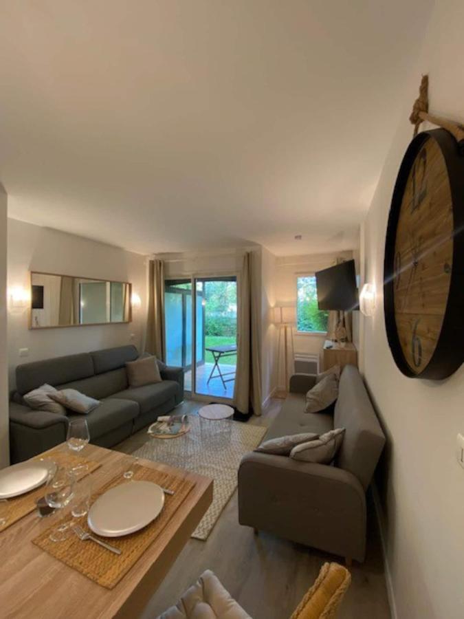 "Magnifique 2 Pieces Deauville" Piscine Et Jardin Exterior foto